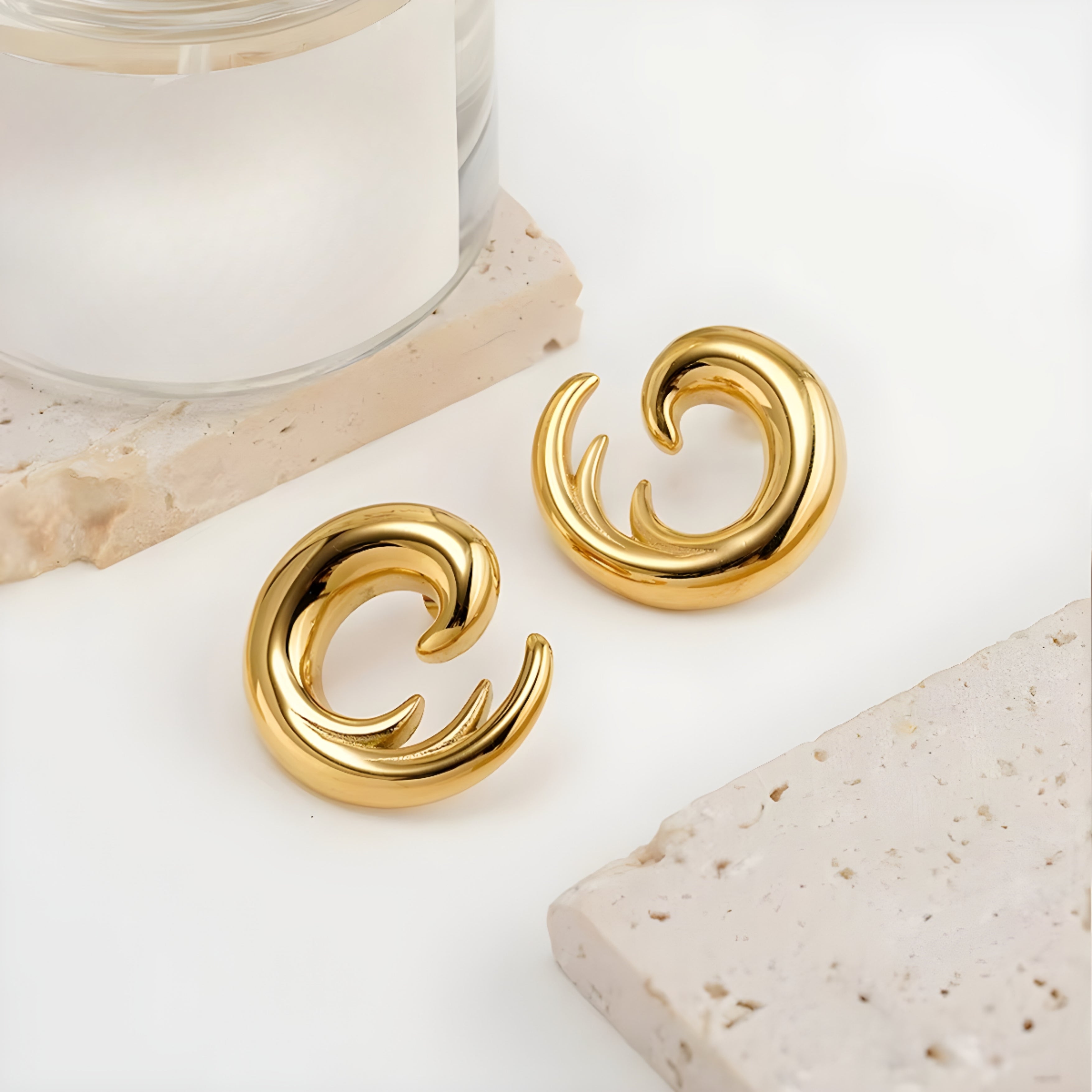 Swirl Studs