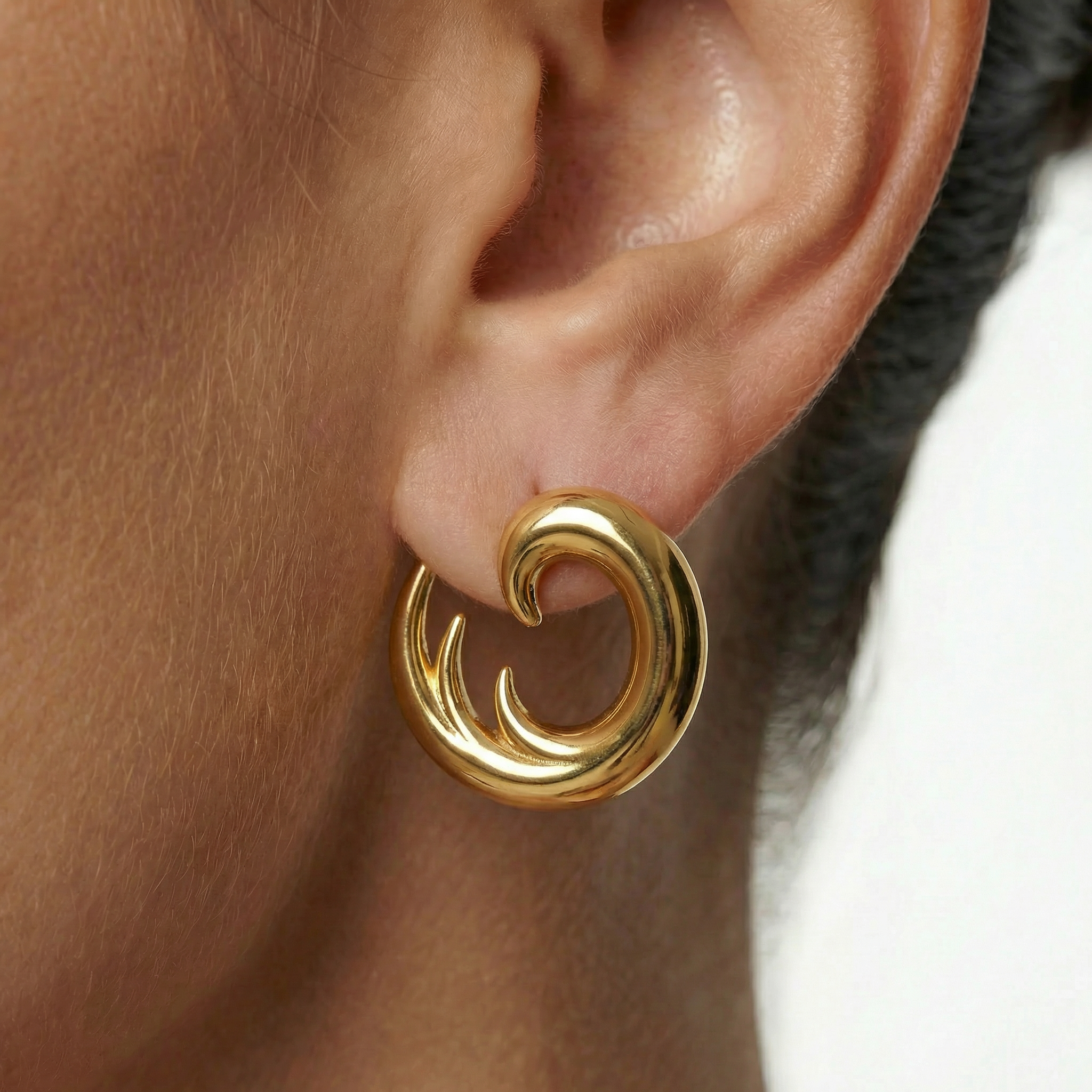 Swirl Studs