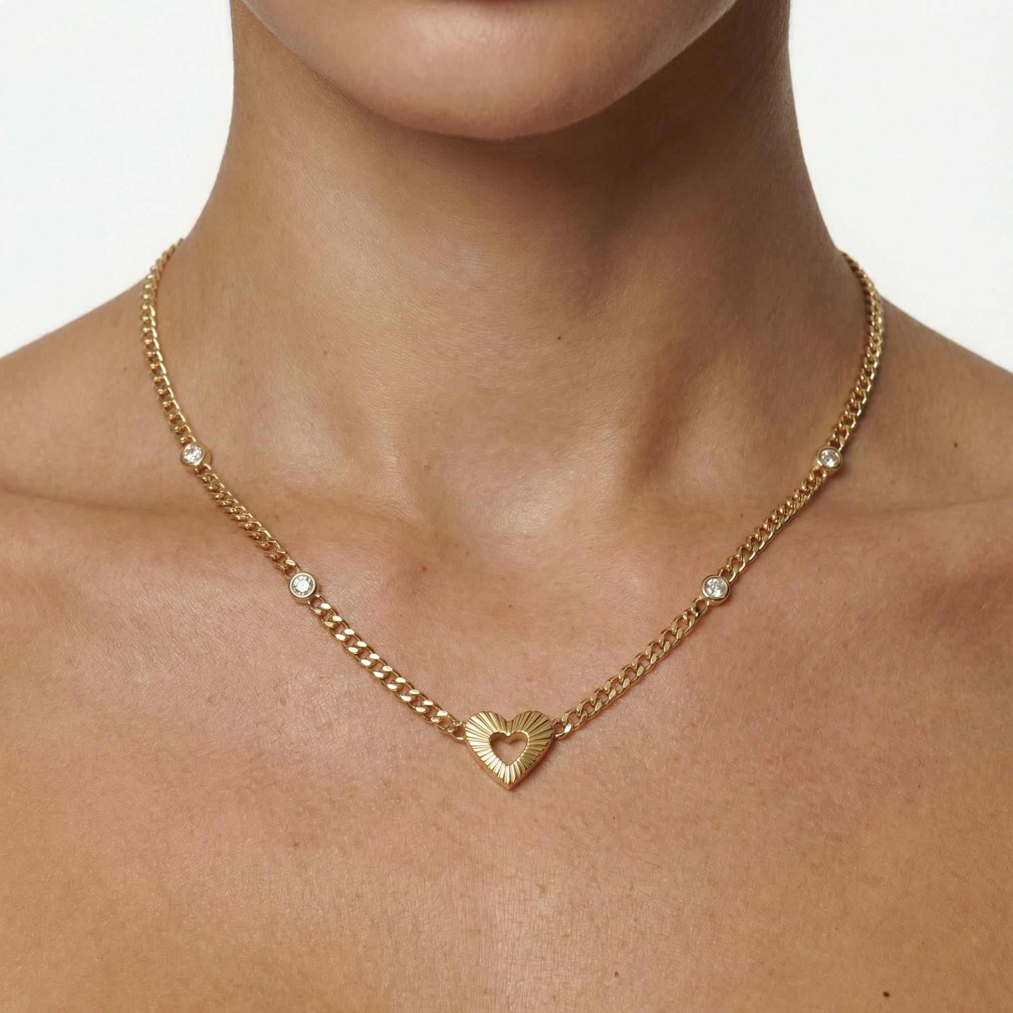 Lovia Necklace